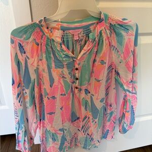 Lilly Pulitzer Pink and Green Blouse with Mandarin Collar and Graphic Design